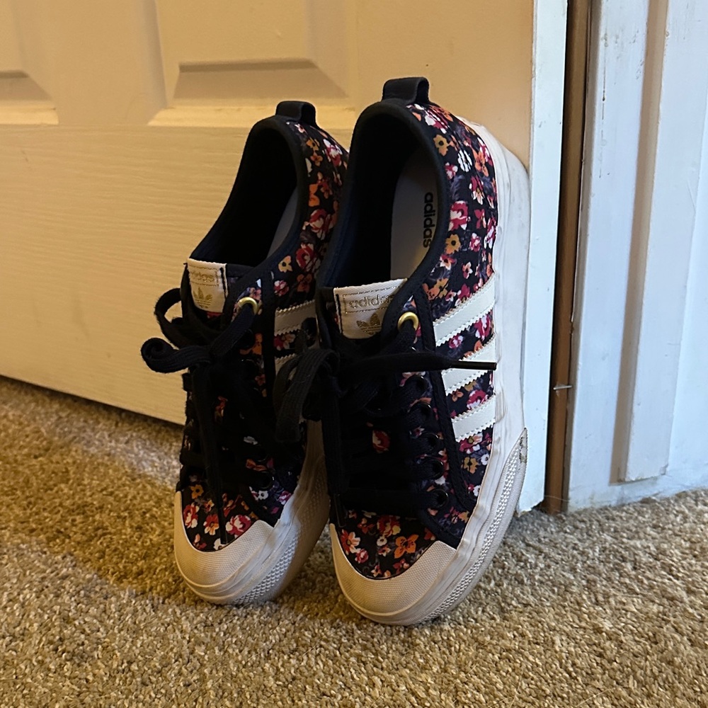 Adidas Women's Floral Sneakers - Black and White